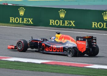 Carro da Red Bull no GP da China de 2016 - Fonte: Wikimedia commons