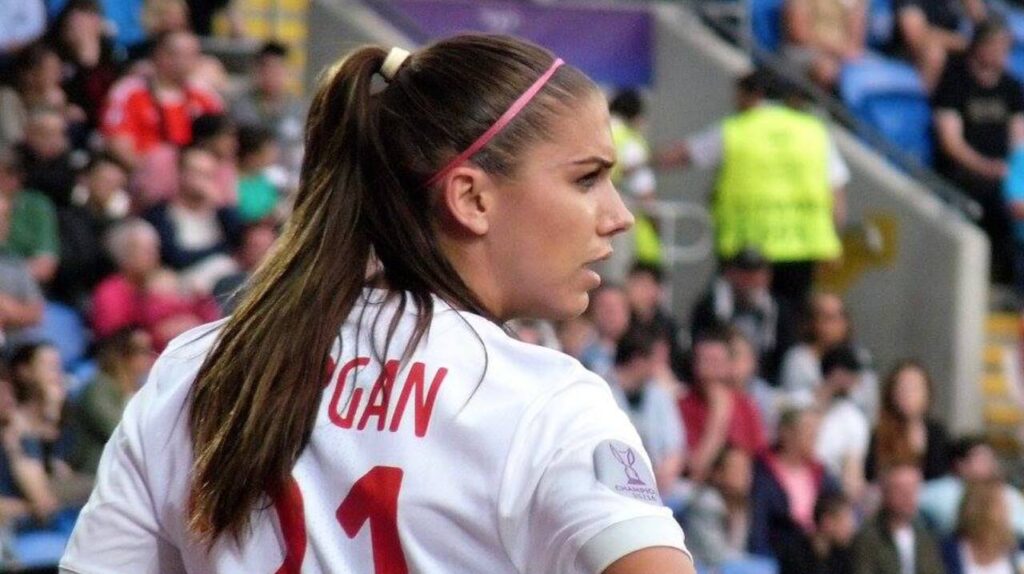 Como a Alex Morgan revolucionou o marketing no futebol feminino