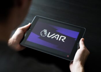 Como o VAR mudou o futebol moderno