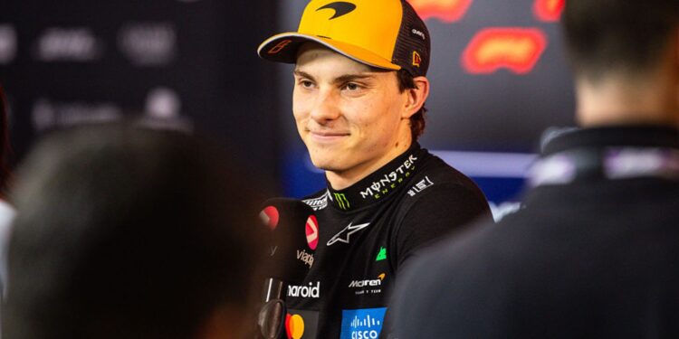 Oscar Piastri fala sobre regra papaia da McLaren e afasta polêmica