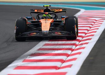 Lando Norris vence segundo treino livre para o GB de Abu Dhabi