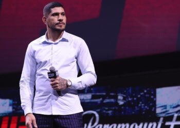 Alex Poatan estava presente no anúncio da parceria entre UFC e Paramount