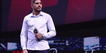 Alex Poatan estava presente no anúncio da parceria entre UFC e Paramount