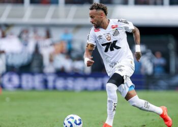 Neymar tem contrato com o Santos até o dia 31 de dezembro