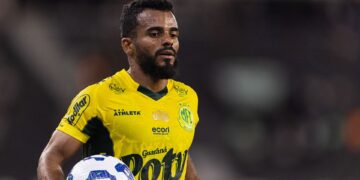 Danielzinho é anunciado como reforço do São Paulo