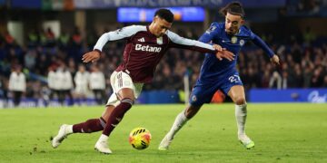 Chelsea perdeu para o Aston Villa de virada