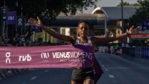 Mercy Chepwogen é campeã da Venus Women’s Half Marathon