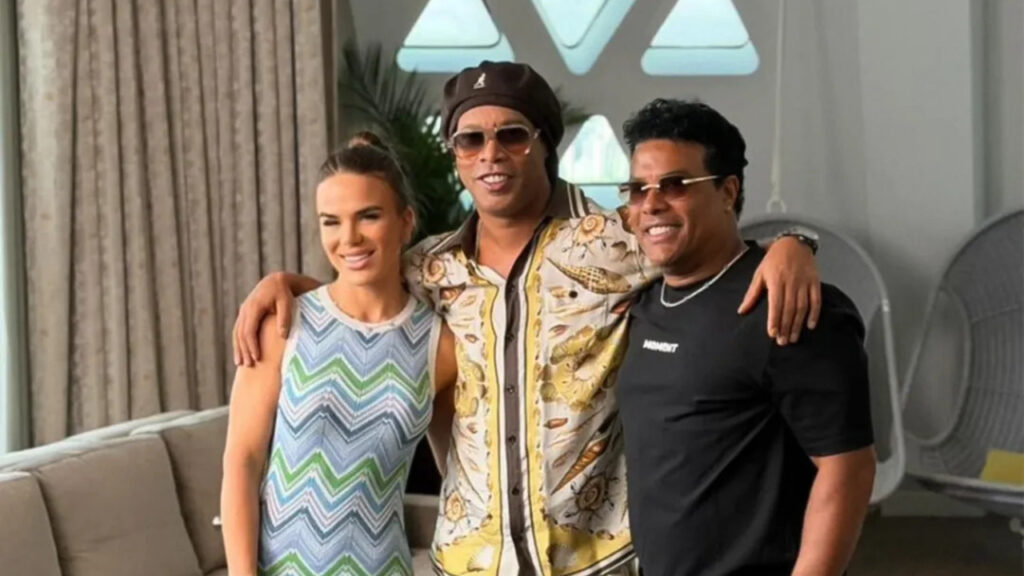 O irm&atilde;o esquecido de Ronaldinho Ga&uacute;cho que tamb&eacute;m era jogador profissional