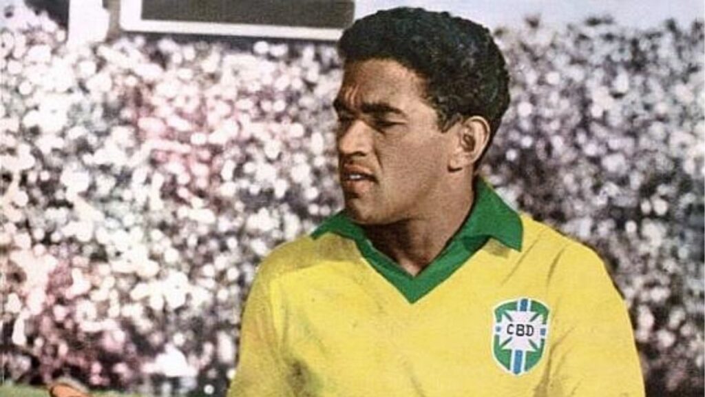 Se Garrincha jogasse hoje, como seria? IA imagina esse cenário