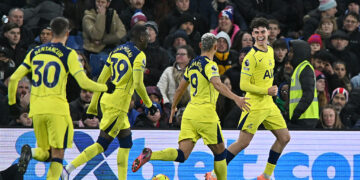 Tottenham vence o Crystal Palace pela Premier League