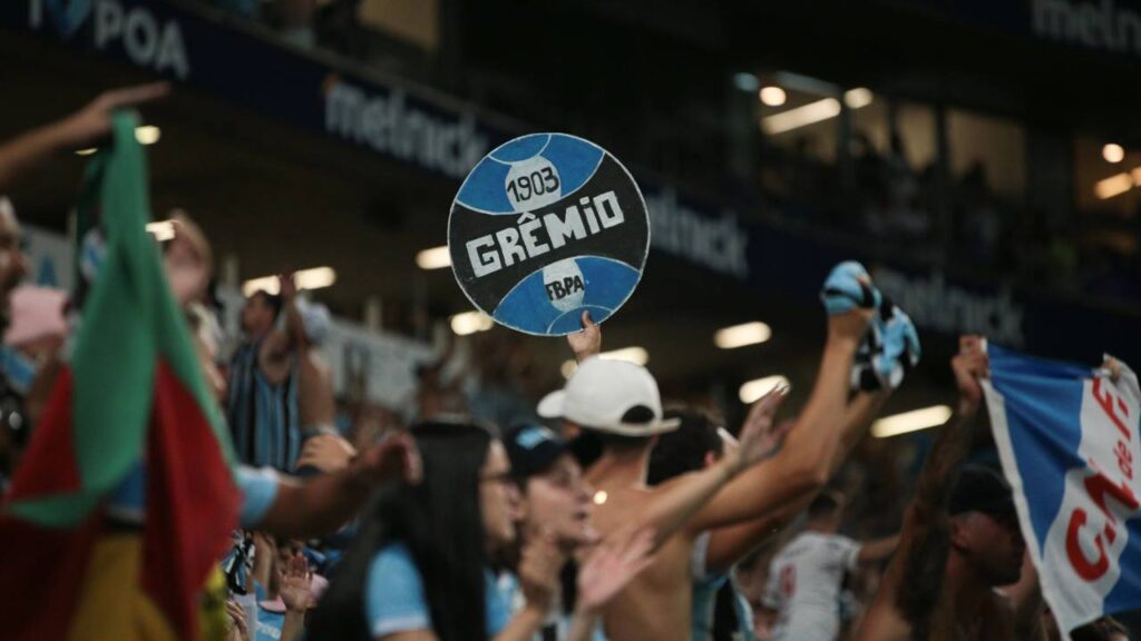 Salários dos técnicos no Brasil disparam e atingem patamar milionário