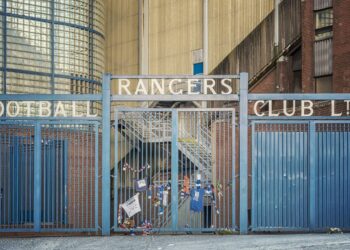 O clube que viveu a pior crise da história e depois voltou a brilhar na Europa