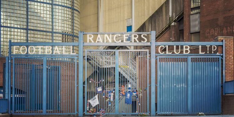 O clube que viveu a pior crise da história e depois voltou a brilhar na Europa