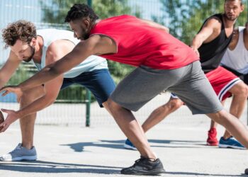 Como escolher seu tênis para jogar basquete