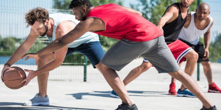 Como escolher seu tênis para jogar basquete