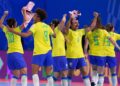 Jogadores do Brasil comemorando na final