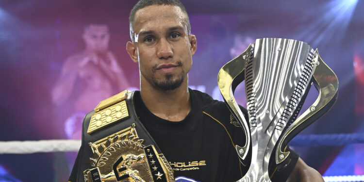 Campeão superou três adversários na noite - Foto: Divulgação