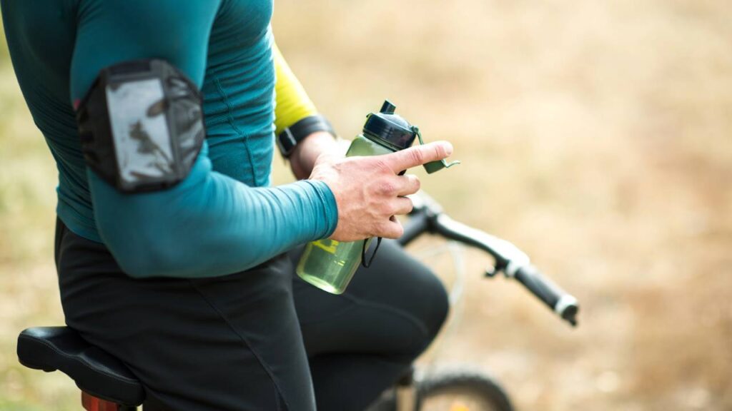 Ciclistas experientes já aprenderam que este acessório faz toda a diferença