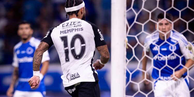 Lance do gol de Memphis em que a CBF liberou áudio