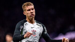 Charles durante jogo do Corinthians