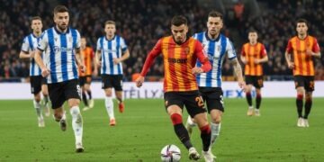 Clube tradicional renasce após falência e reconquista torcida