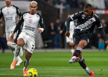 Lance do jogo entre Corinthians e Vasco
