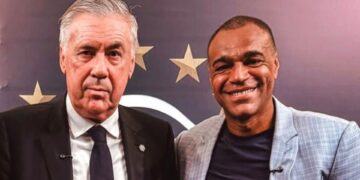 Foto de Denilson e Ancelotti