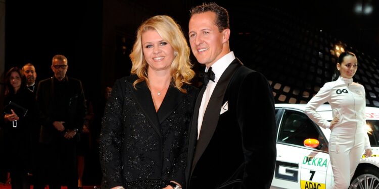 Schumacher e Corinna estão casados há muitos anos
