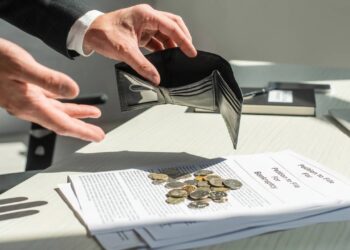 Ex-jogador do Liverpool declara falência após dívida milionária