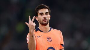 Ferran Torres comemorando gol pelo Barcelona