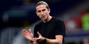 Filipe Luis na partida do Flamengo contra o Pyramids