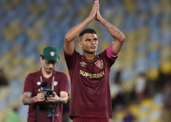 Thiago Silva durante partida pelo Fluminense