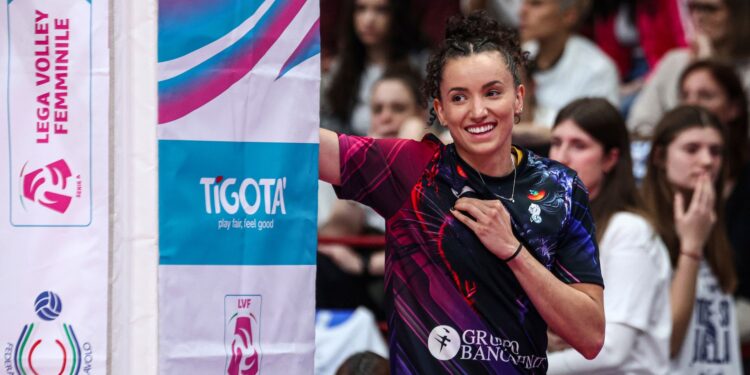 Gabi Guimarães em ação pelo Conegliano