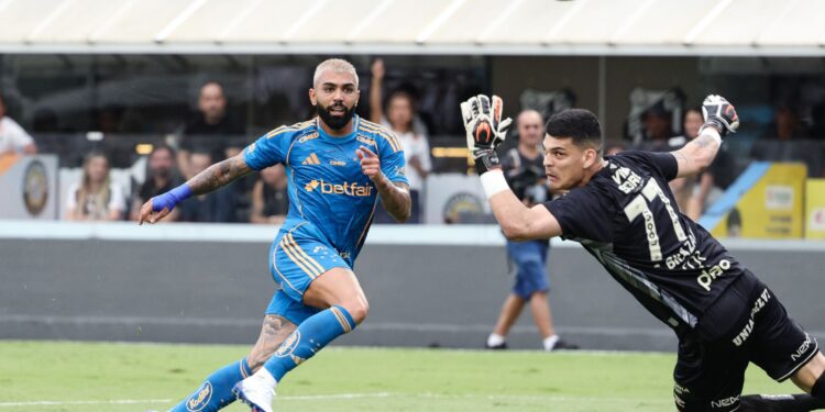 Gabigol em ação justamente contra o Santos