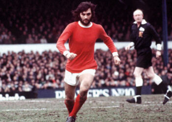 Como um dos maiores craques do futebol britânico perdeu tudo com vícios