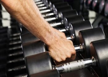 É isto que impede que iniciantes evoluam na musculação