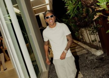 Rodrygo esteve em Maracaípe durante a folga