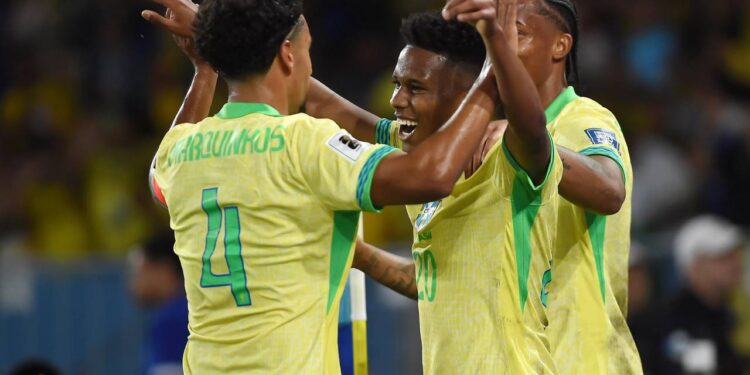 Seleção Brasileira tem 5,6% de probabilidade de levantar a taça da Copa do Mundo em 2026