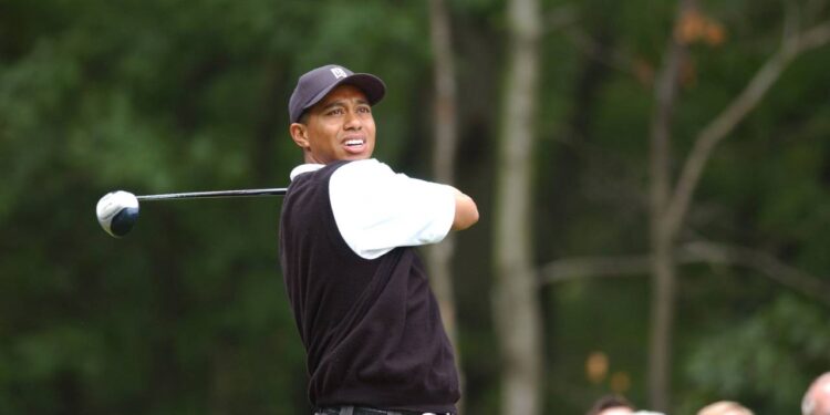 Como Tiger Woods se tornou um dos atletas mais ricos do mundo