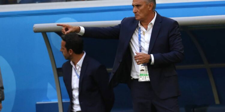 Salários dos técnicos no Brasil disparam e atingem patamar milionário