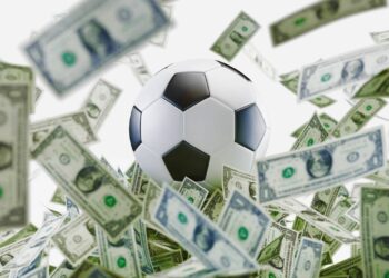 Top 3 transferências recordes de 2025 e os jogadores que mais movimentaram o futebol europeu