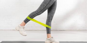 Como fazer um treino com elásticos completo em casa