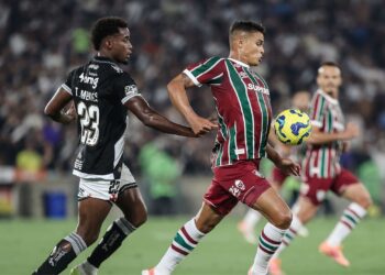 Lance do jogo entre Vasco e Fluminense