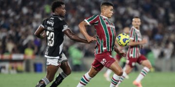 Lance do jogo entre Vasco e Fluminense