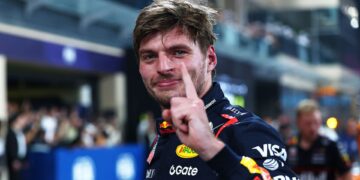 Verstappen após conquistar a pole em Abu Dhabi