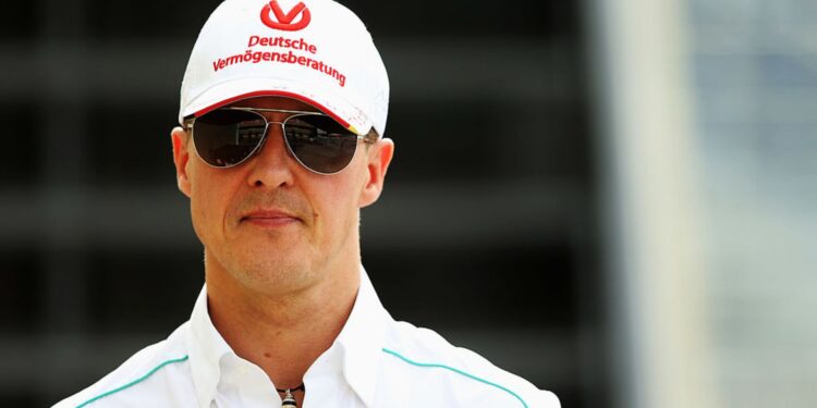 Morte de escritor confunde fãs de Fórmula 1 com o piloto Michael Schumacher