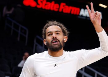 O armador Trae Young foi trocado para o Washington Wizards