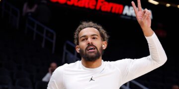 O armador Trae Young foi trocado para o Washington Wizards