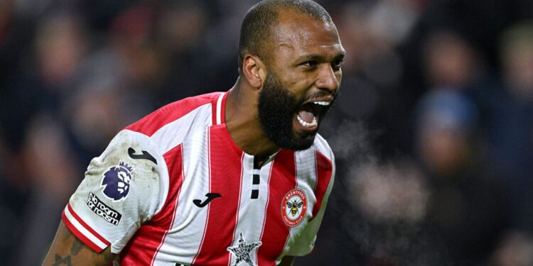 Igor Thiago marcou dois gols na vitória do Brentford sobre o Sunderland