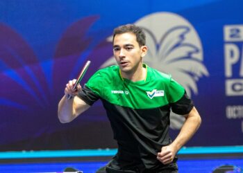 Hugo Calderano estreou com derrota na temporada